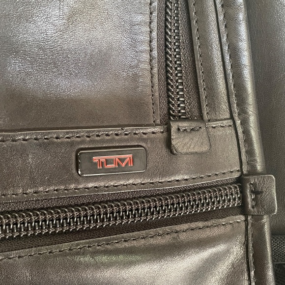 $1000 Tumi Leather Backpack / Bag - 96179DH - Picture 4 of 9